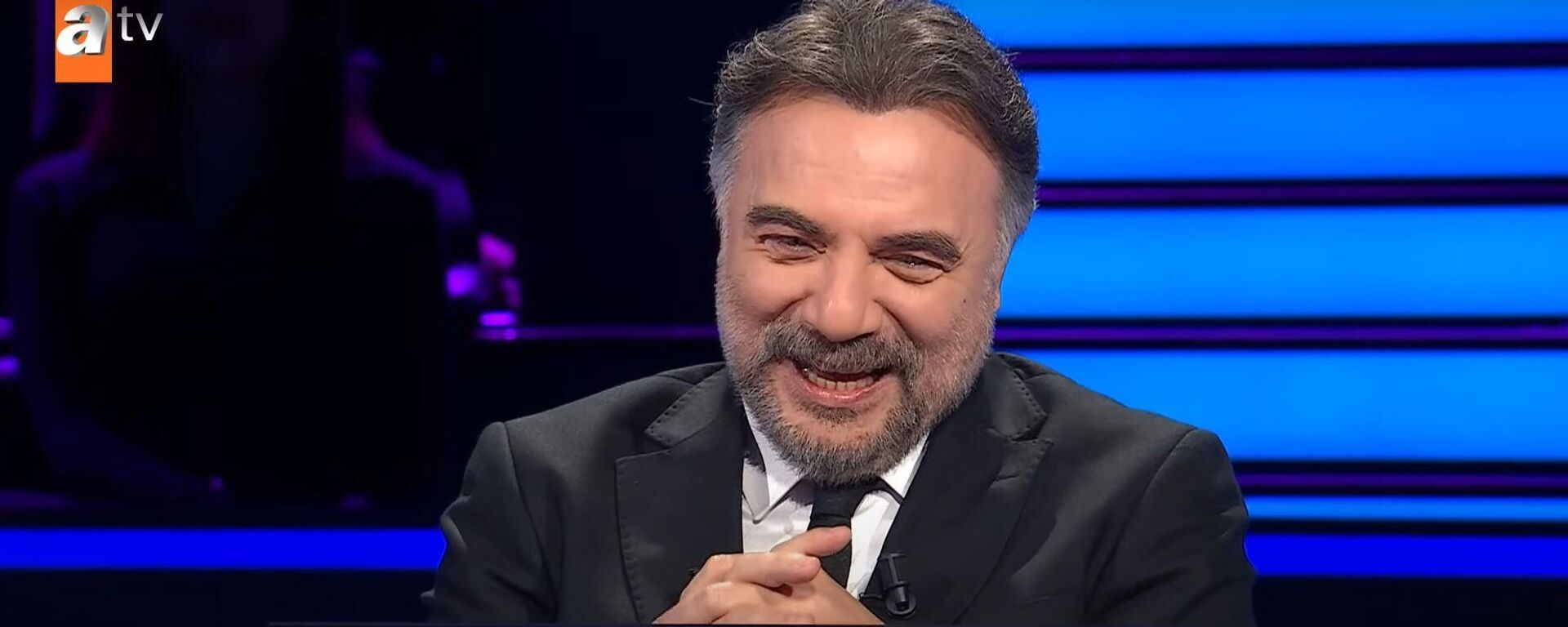 Kim Milyoner Olmak İster’de ki soru stüdyoyu ve sunucuyu gülümsetti - Sputnik Türkiye, 1920, 11.07.2025