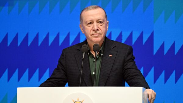 Cumhurbaşkanı ve AK Parti Genel Başkanı Recep Tayyip Erdoğan, partisinin Kızılcahamam’da düzenlenen 32. İstişare ve Değerlendirme Toplantısı'na katılarak konuşma yaptı.  - Sputnik Türkiye