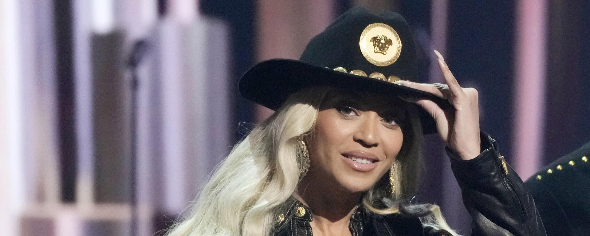 Beyonce’nin yayınlanmamış şarkıları arabasından çalındı - Sputnik Türkiye, 1920, 15.07.2025