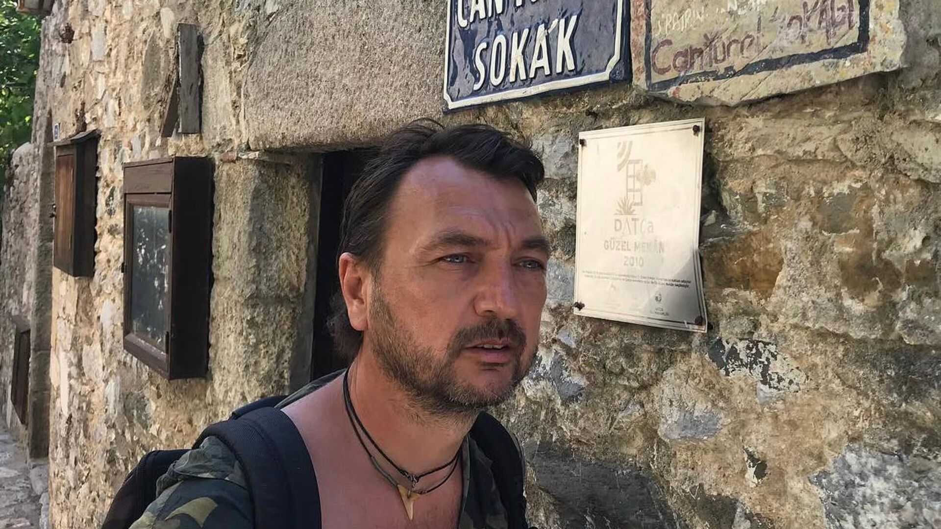 Ünlü yönetmen Uluç Bayraktar'a mahkemeden iyi haber: Evine kavuşacak -  16.07.2025, Sputnik Türkiye
