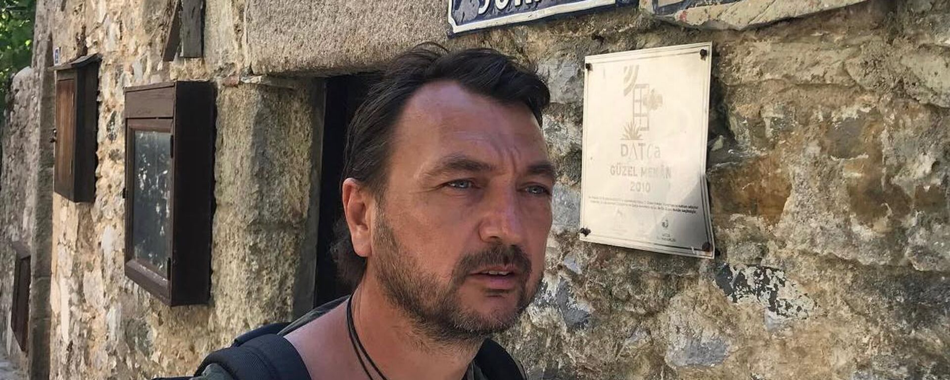 Yönetmen Uluç Bayraktar sosyal medya  - Sputnik Türkiye, 1920, 16.07.2025