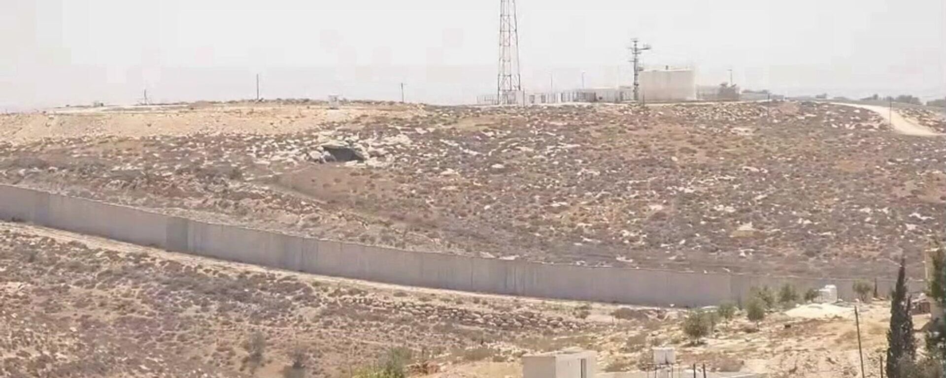 Filistinliler ekmek parası kazanmak için İsrail’e gitmek zorunda kalıyor - Sputnik Türkiye, 1920, 17.07.2025