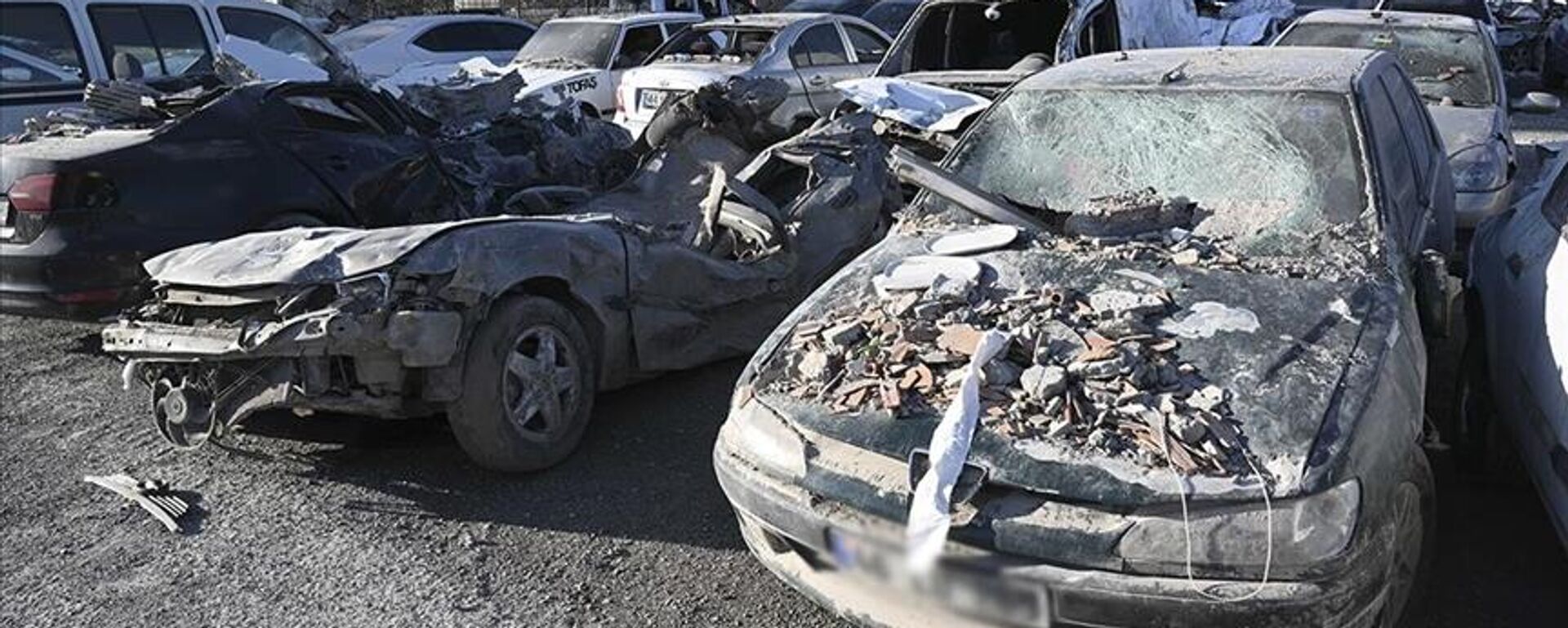 Ağır hasarlı araç - Sputnik Türkiye, 1920, 18.07.2025