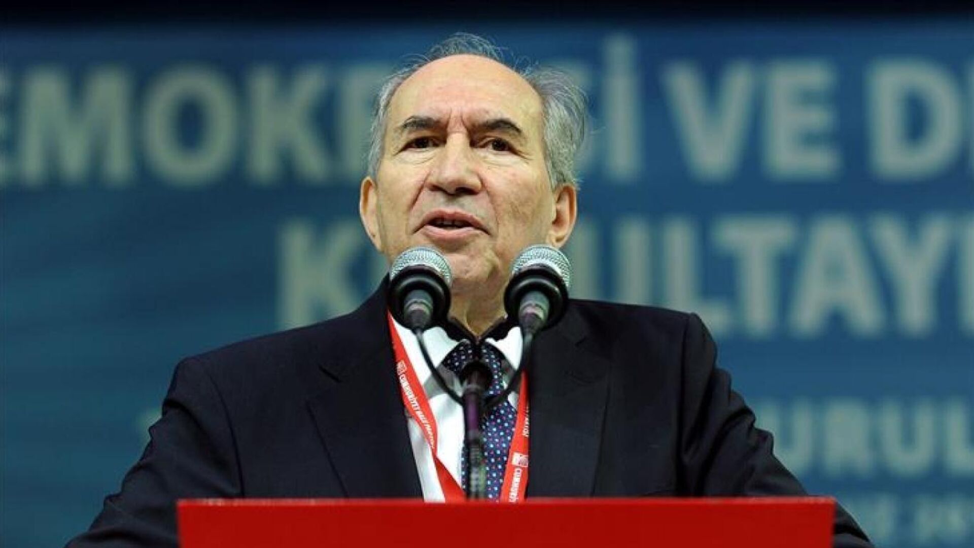 Altan Öymen'den kötü haber: Hastaneye kaldırıldı