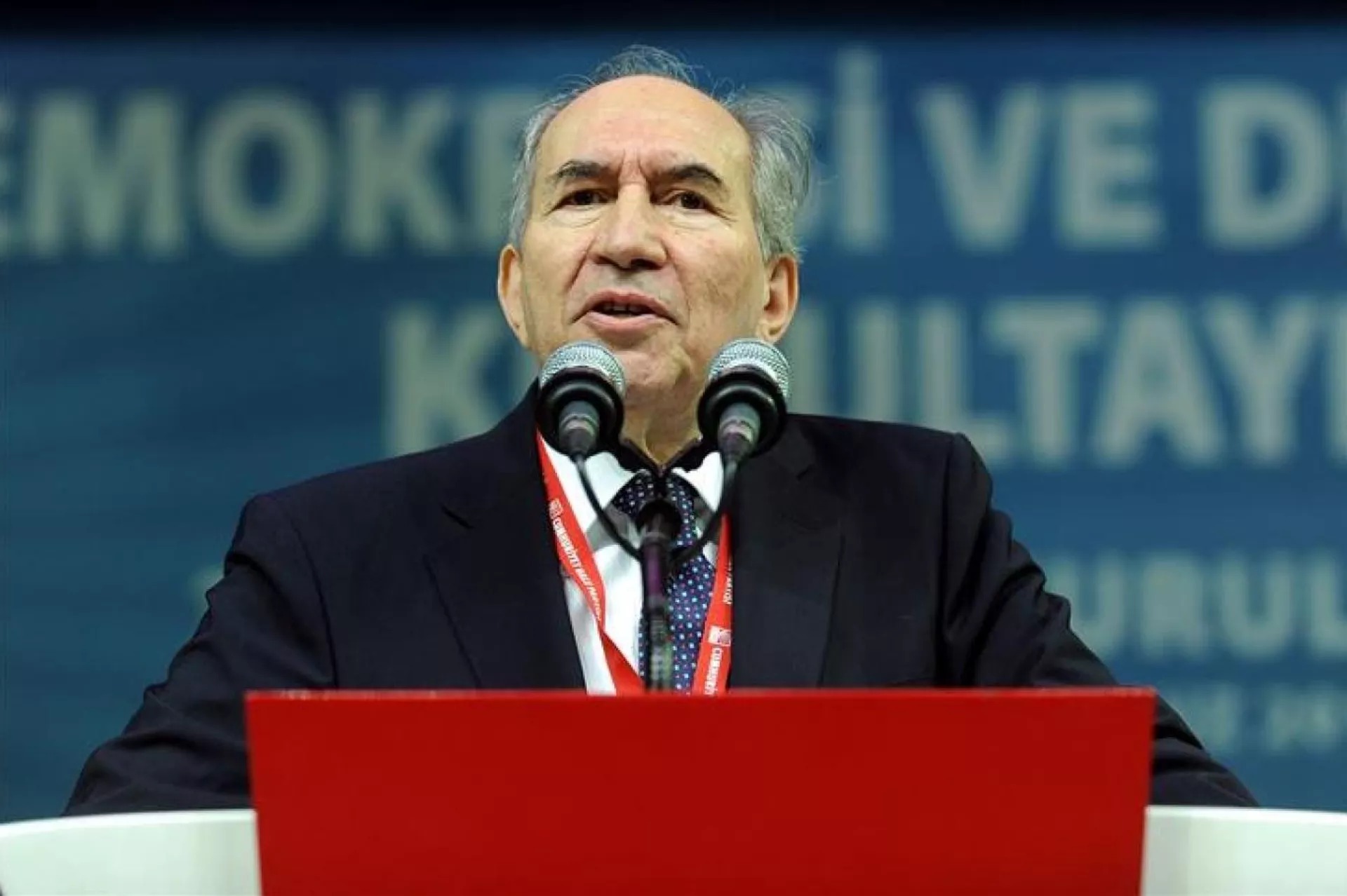 Altan Öymen - Sputnik Türkiye, 1920, 01.12.2025