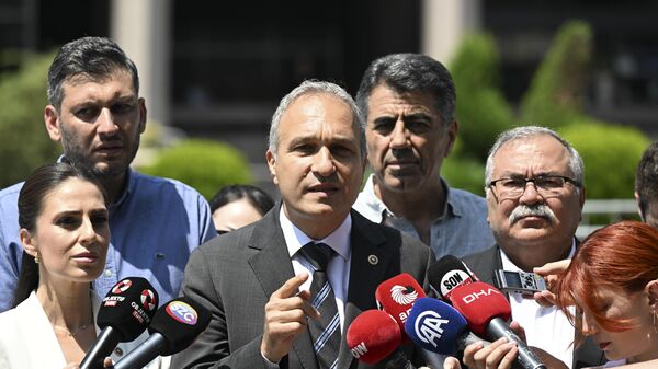 Özçağdaş - Sputnik Türkiye