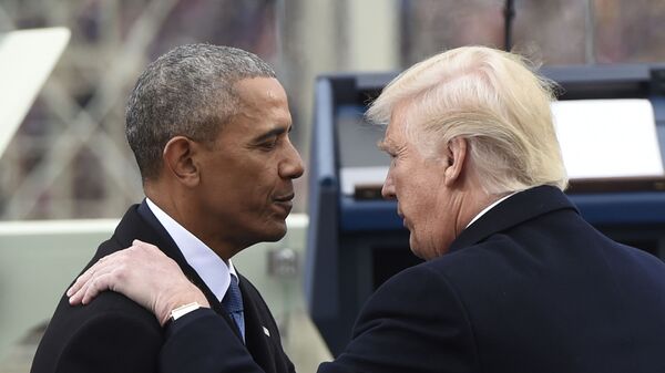 President Barack Obama speaks with President-elect Donald Trump during the presidential inauguration at the U.S. Capitol in Washington, Friday, Jan 20, 2017. - Sputnik Türkiye