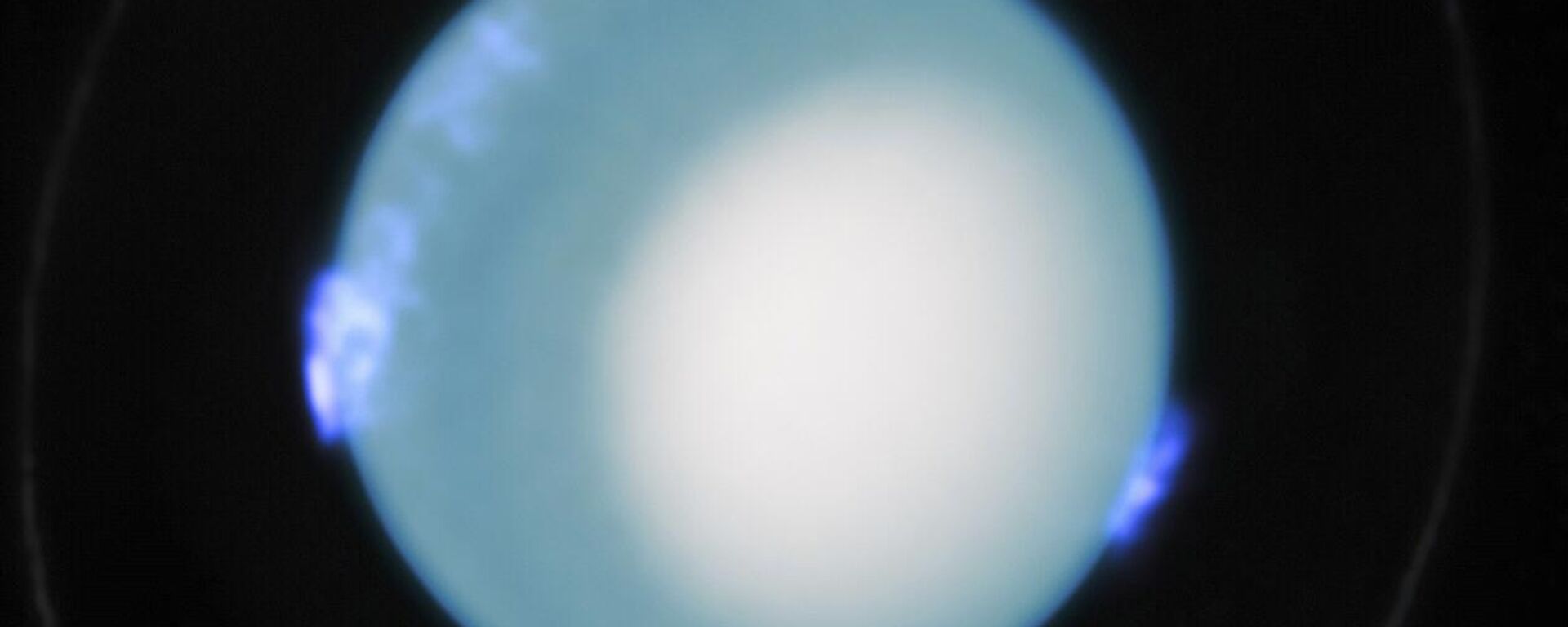 Yazların 42 yıl sürdüğü Uranüs'ten haber var: Soğuk gezegen sanılıyordu aslında içi sıcakmış - Sputnik Türkiye, 1920, 29.04.2026