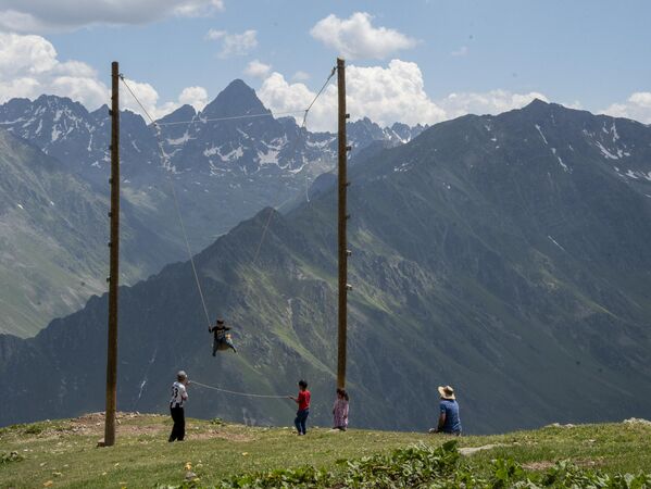 Ziyaretçiler için bu köyler, hem doğa hem de kültürle iç içe bir Karadeniz deneyimi sunuyor. - Sputnik Türkiye