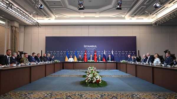 Rusya-Ukrayna heyetleri arasında görüşme başladı - Sputnik Türkiye