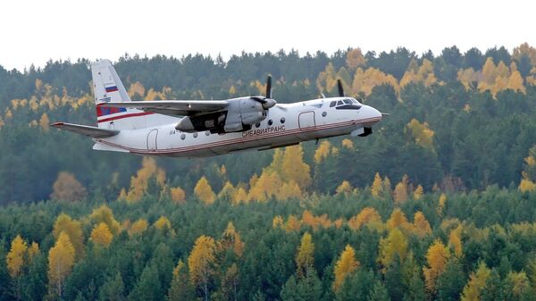 Самолет Ан-24 авиакомпании Сибавиатранс, архивное фото - Sputnik Türkiye