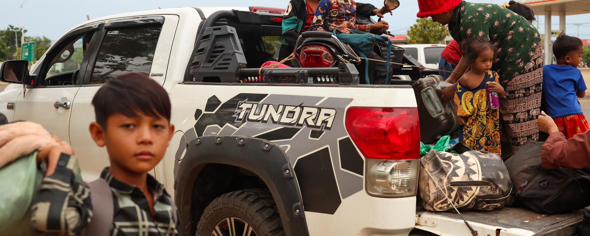 Tayland-Kamboçya geriliminde sivillerin tahliyesi devam ediyor - Sputnik Türkiye, 1920, 12.11.2025