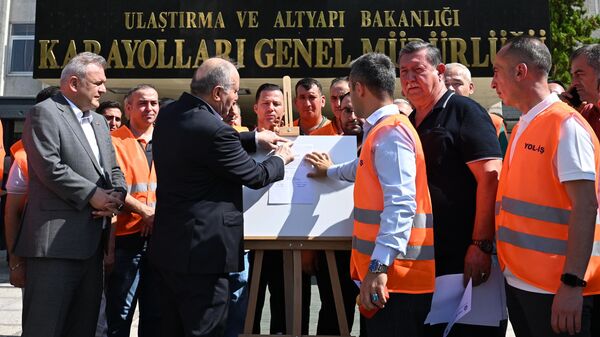 TÜRK-İŞ - Sputnik Türkiye