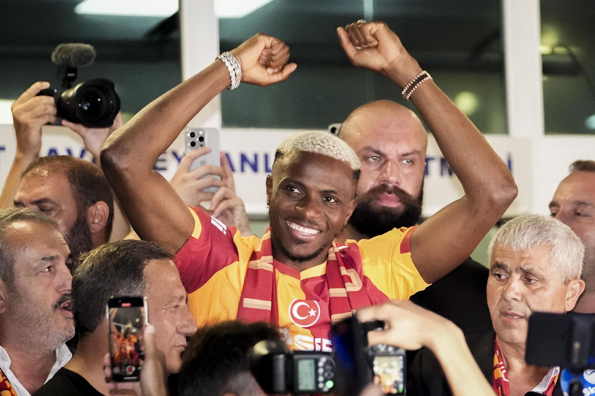Osimhen Osimhen - Sputnik Türkiye, 1920, 31.07.2025