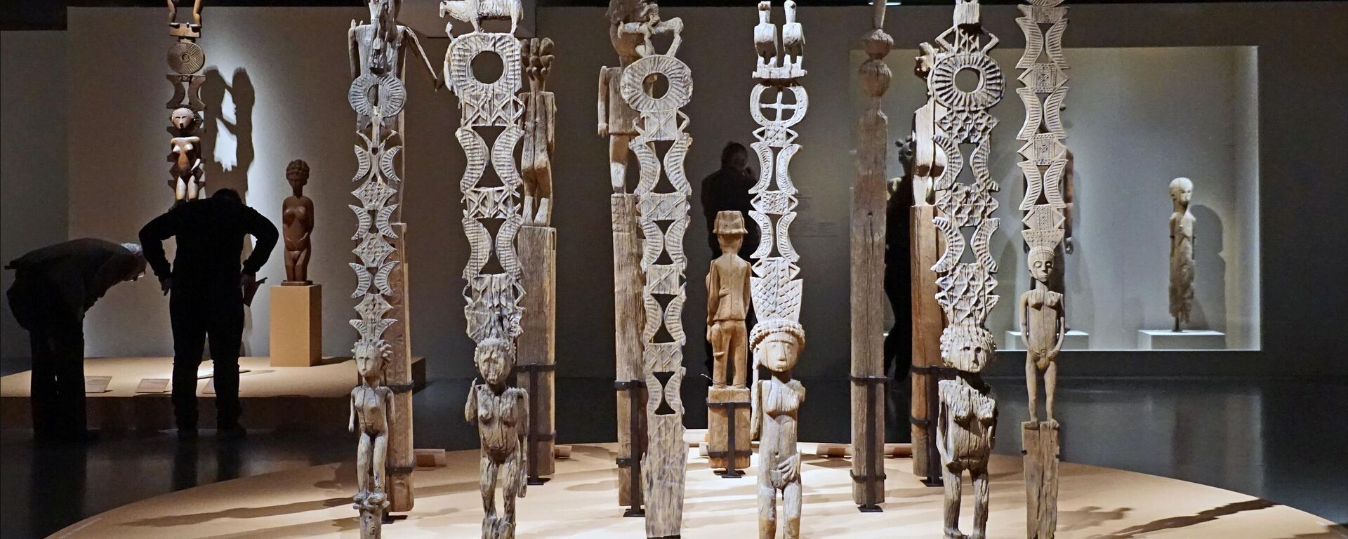 Madagaskar cenaze direkleri, Quai Branly Müzesi, Paris - Sputnik Türkiye, 1920, 04.08.2025