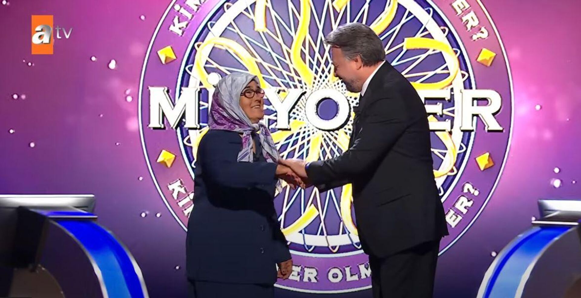Günay Teyze, Kim Milyoner Olmak İster yarışmasında bir milyonluk soruyu açtırdı - Sputnik Türkiye, 1920, 04.08.2025