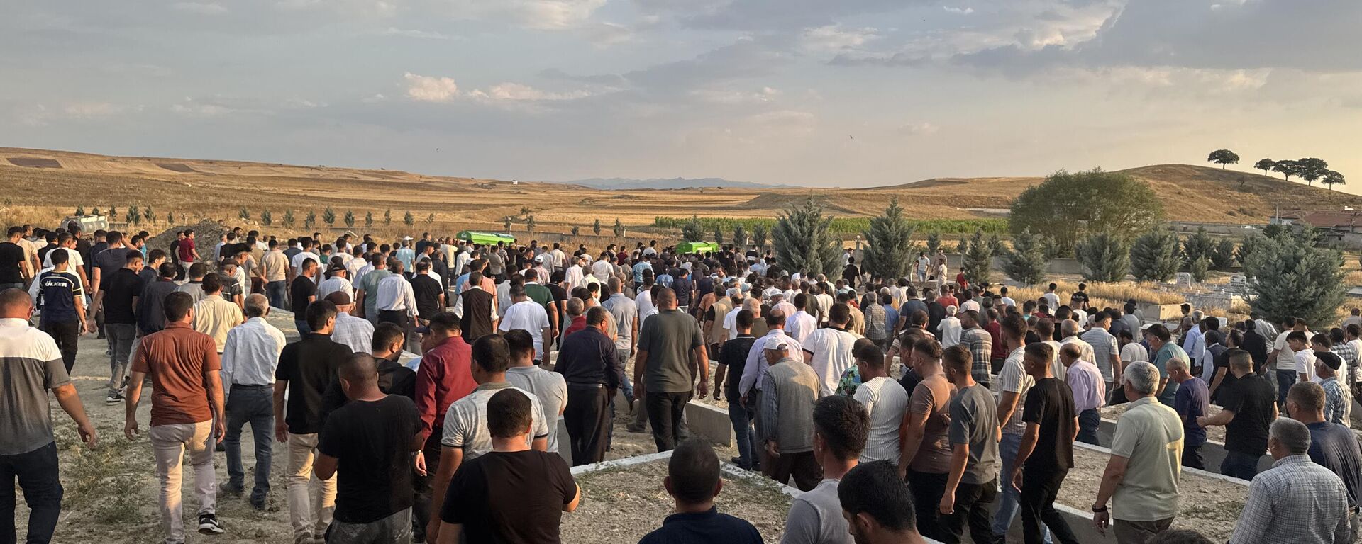 Cenaze - Sputnik Türkiye, 1920, 05.08.2025