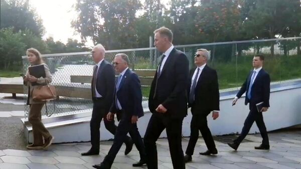 Witkoff ve Dmitriyev Moskova’da Zaryadye Parkı’nı gezdi - Sputnik Türkiye