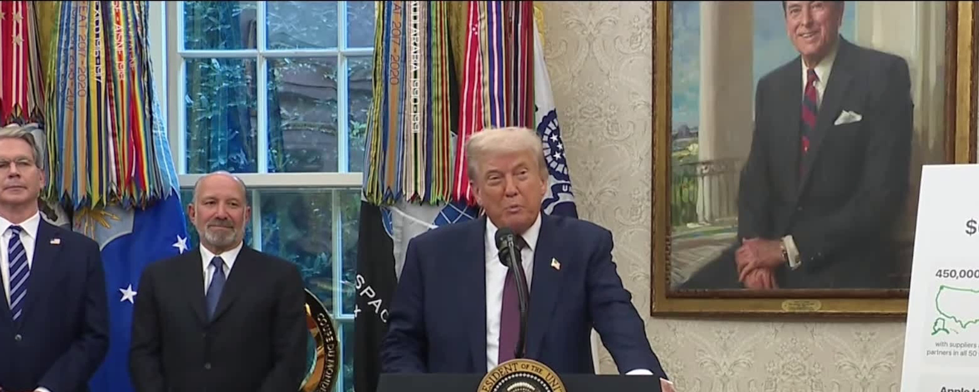 Trump, yarı iletken ithalatına yüzde 100 oranında tarife uygulayacağını duyurdu - Sputnik Türkiye, 1920, 07.08.2025