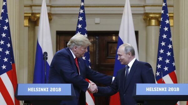 Cuộc gặp của Tổng thống Nga Vladimir Putin và Tổng thống Mỹ Donald Trump tại Helsinki - Sputnik Türkiye