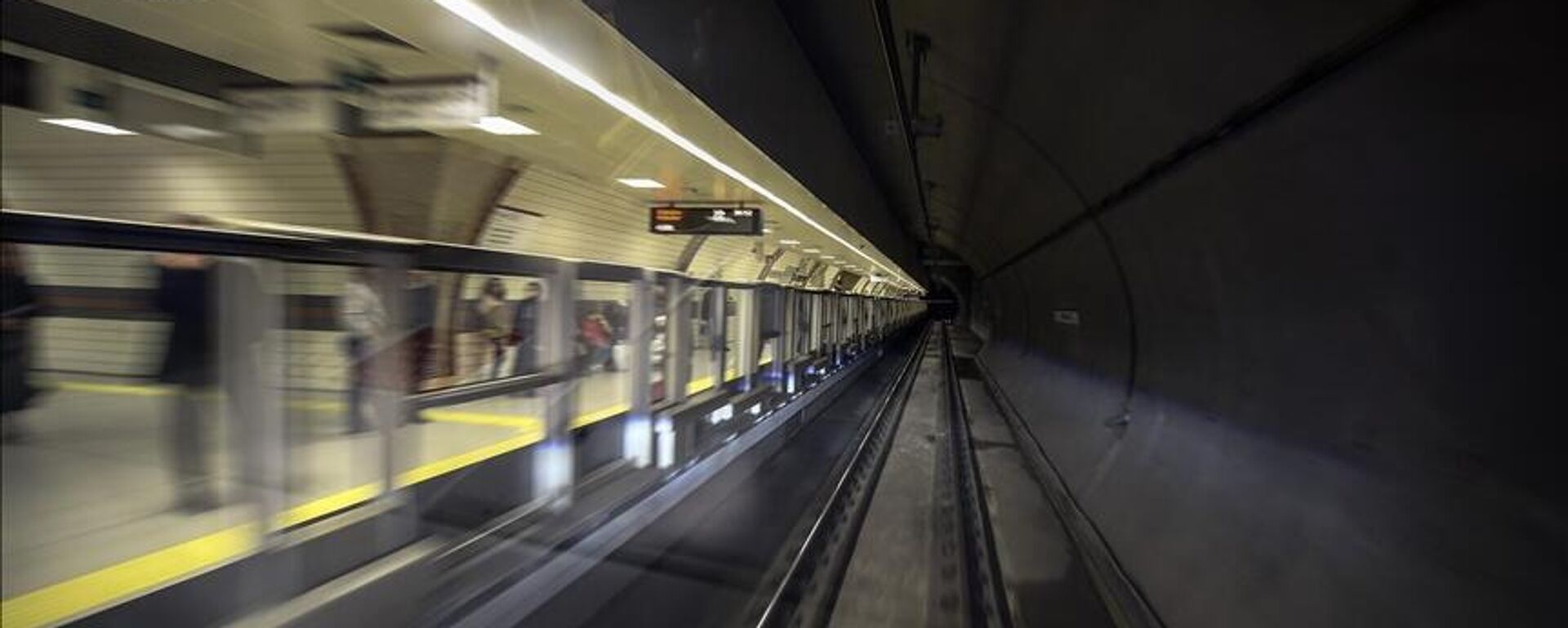 İstanbul metro - Sputnik Türkiye, 1920, 07.08.2025