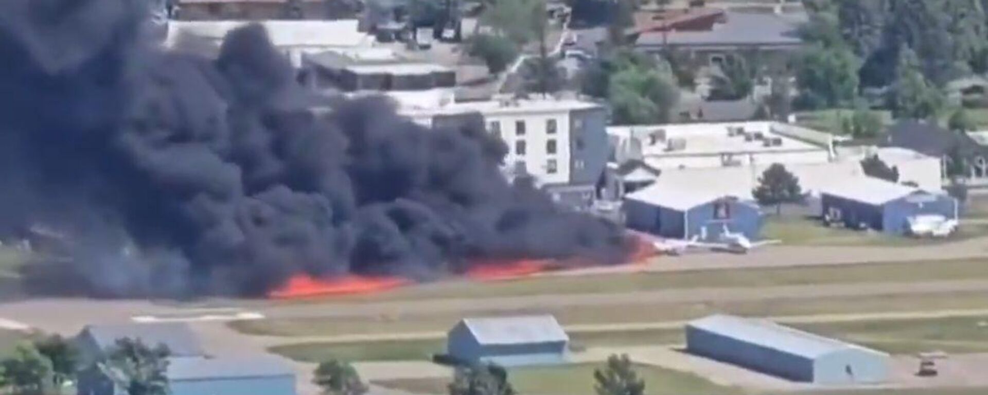 ABD'de havaalanında iki uçak çarpıştı: 4 ölü - Sputnik Türkiye, 1920, 12.08.2025