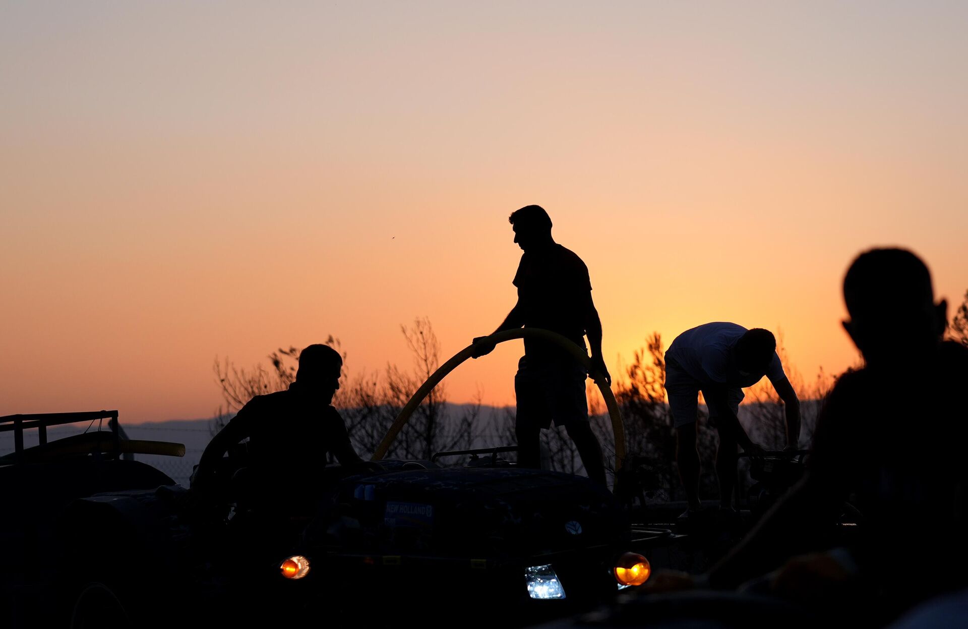 Manisa, Soma orman yangınına müdahale devam ediyor - Sputnik Türkiye, 1920, 12.08.2025