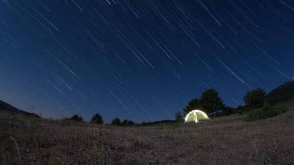 Ankara&#x27;nın Kızılcahamam ilçesinde bulunan Salın Yaylası&#x27;nda Perseid meteor yağmuru gözlemlendi.  - Sputnik Türkiye