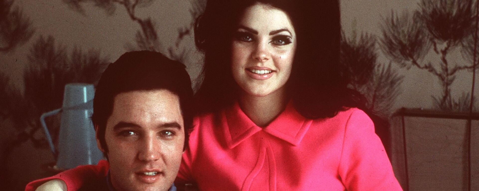 Elvis Presley'in eşi Priscilla Presley'e 50 milyon dolarlık dava - Sputnik Türkiye, 1920, 14.08.2025