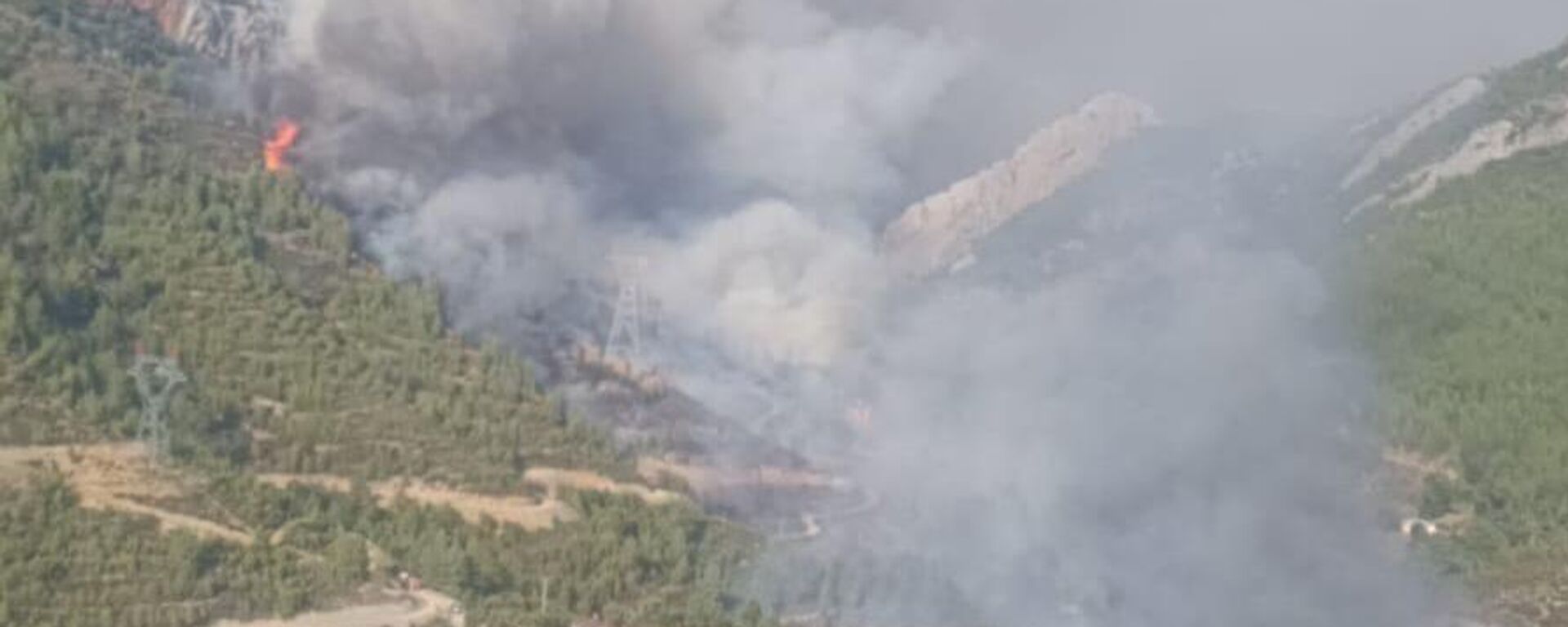 Mersin Anamur yangını - Sputnik Türkiye, 1920, 14.08.2025