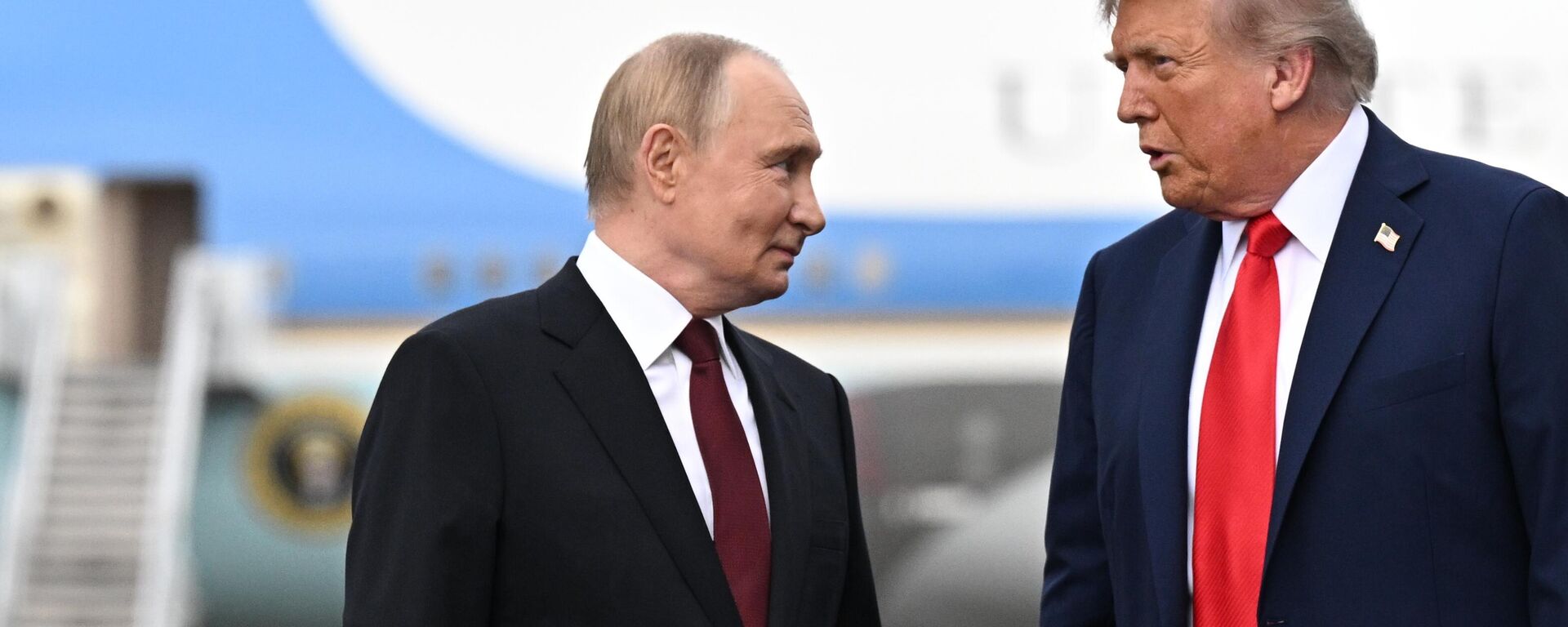 Rusya Devlet Başkanı Putin ve ABD Başkanı Trump Alaska'da - Sputnik Türkiye, 1920, 05.09.2025