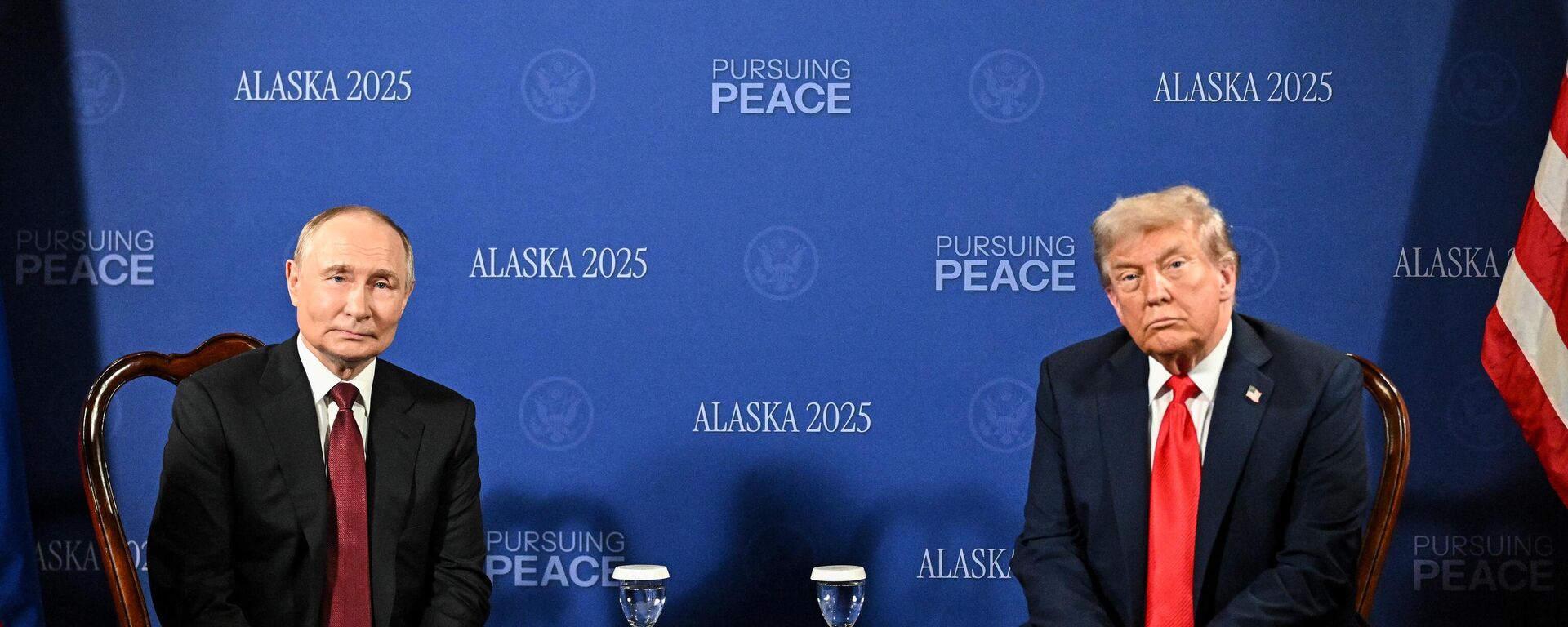 
Rusya Devlet Başkanı Putin ve ABD Başkanı Trump Alaska'da - Sputnik Türkiye, 1920, 24.04.2026