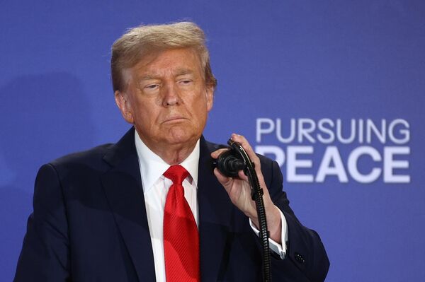 Putin-Trump basın açıklaması Putin-Trump basın açıklaması - Sputnik Türkiye