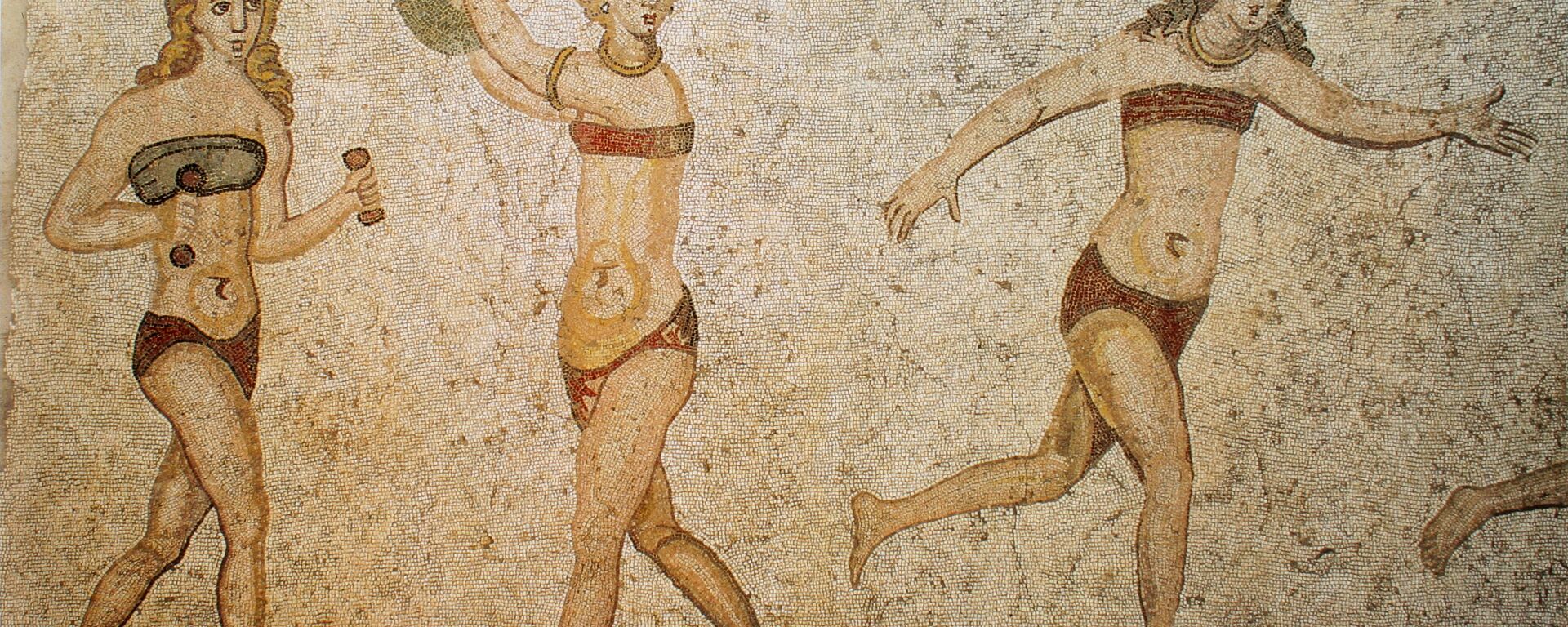 Bikini girls mosaic, Villa del Casale, Piazza Armerina, Sicily, Italy. - Sputnik Türkiye, 1920, 16.08.2025