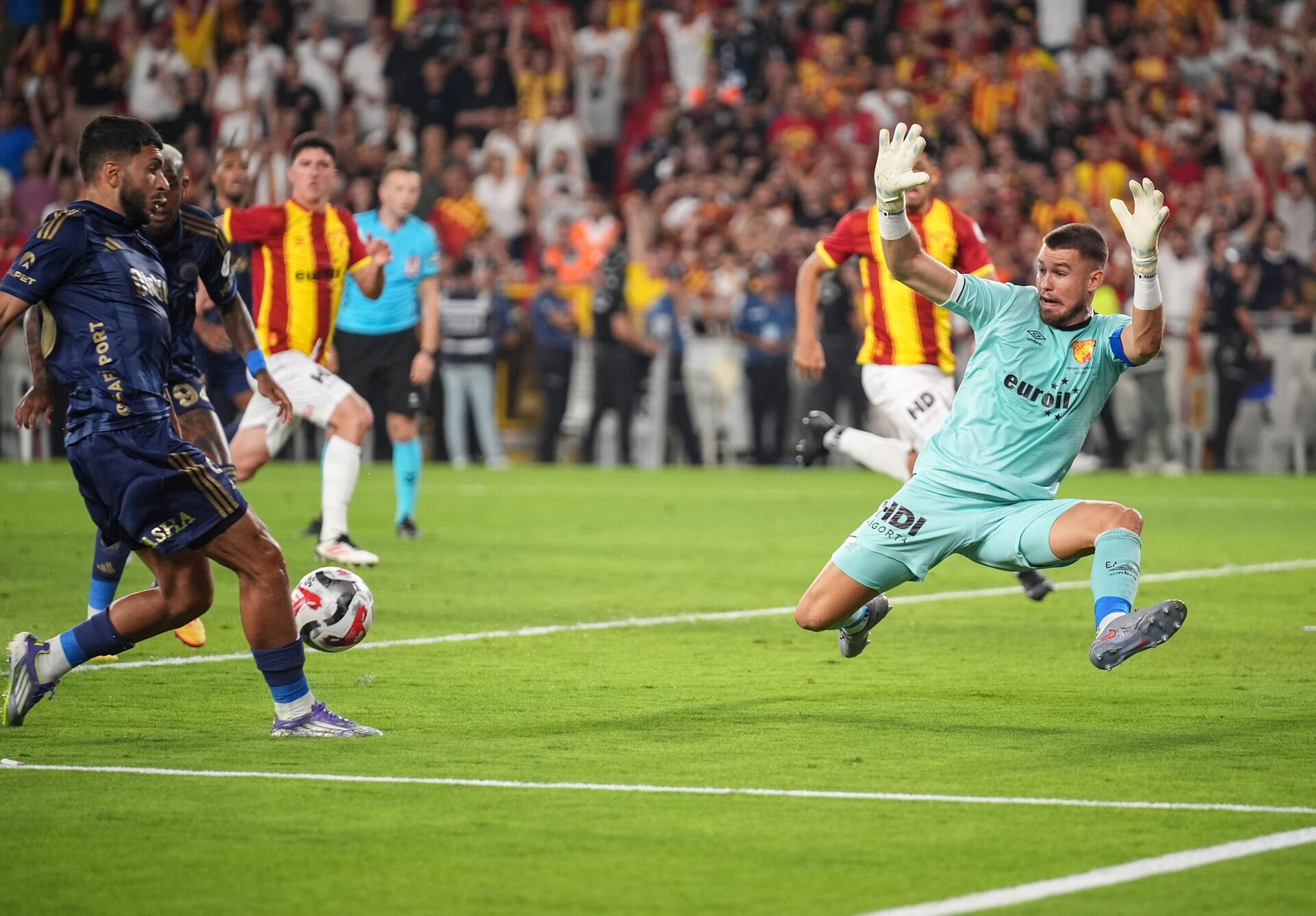 Göztepe maçının ardından: Duvar gibi savunma yaptılar - Sputnik Türkiye, 1920, 17.08.2025