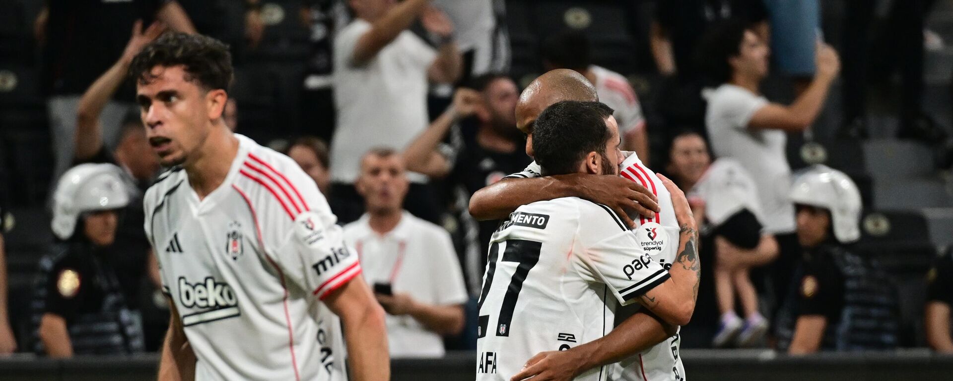 Rafa Silva'nın son dakika golüyle Eyüpspor'u 2-1 yendi - Sputnik Türkiye, 1920, 18.08.2025