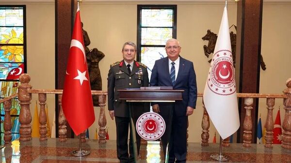 Milli Savunma Bakanı ve Genelkurmay Başkanı - Sputnik Türkiye