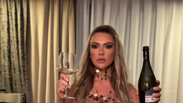 Hadise sosyal medya  - Sputnik Türkiye