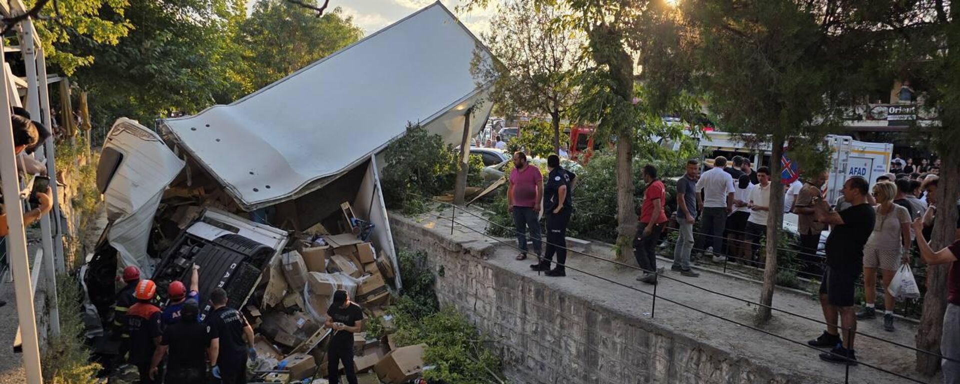 Nevşehir kamyon kazası - Sputnik Türkiye, 1920, 19.08.2025