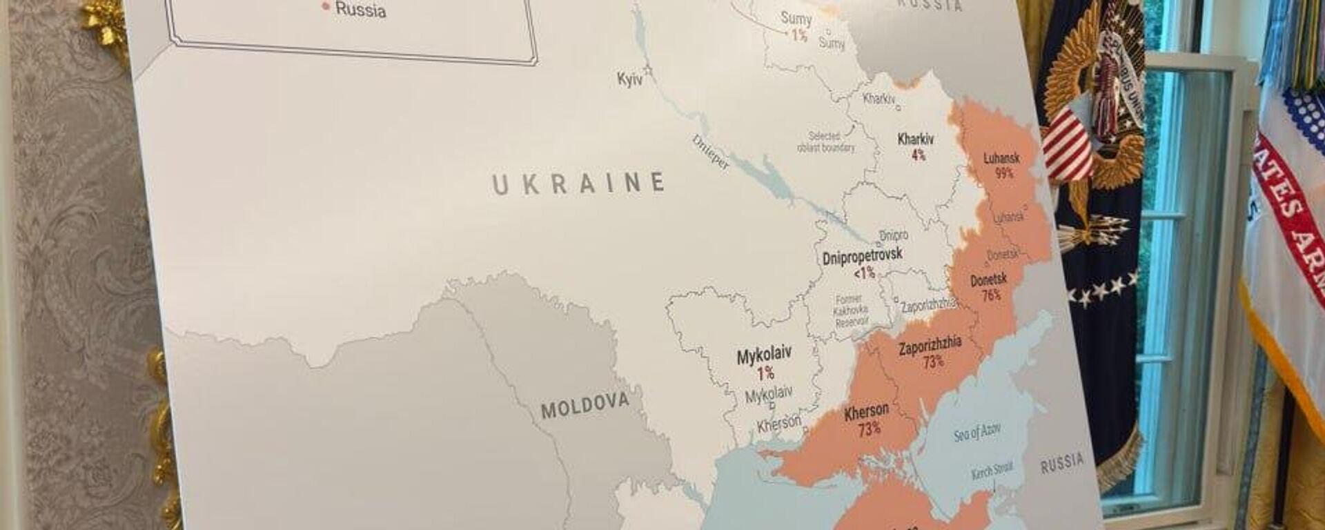 Beyaz Saray'da Trump-Zelenskiy görüşmesi sırasında sergilenen Ukrayna haritası - Sputnik Türkiye, 1920, 20.08.2025