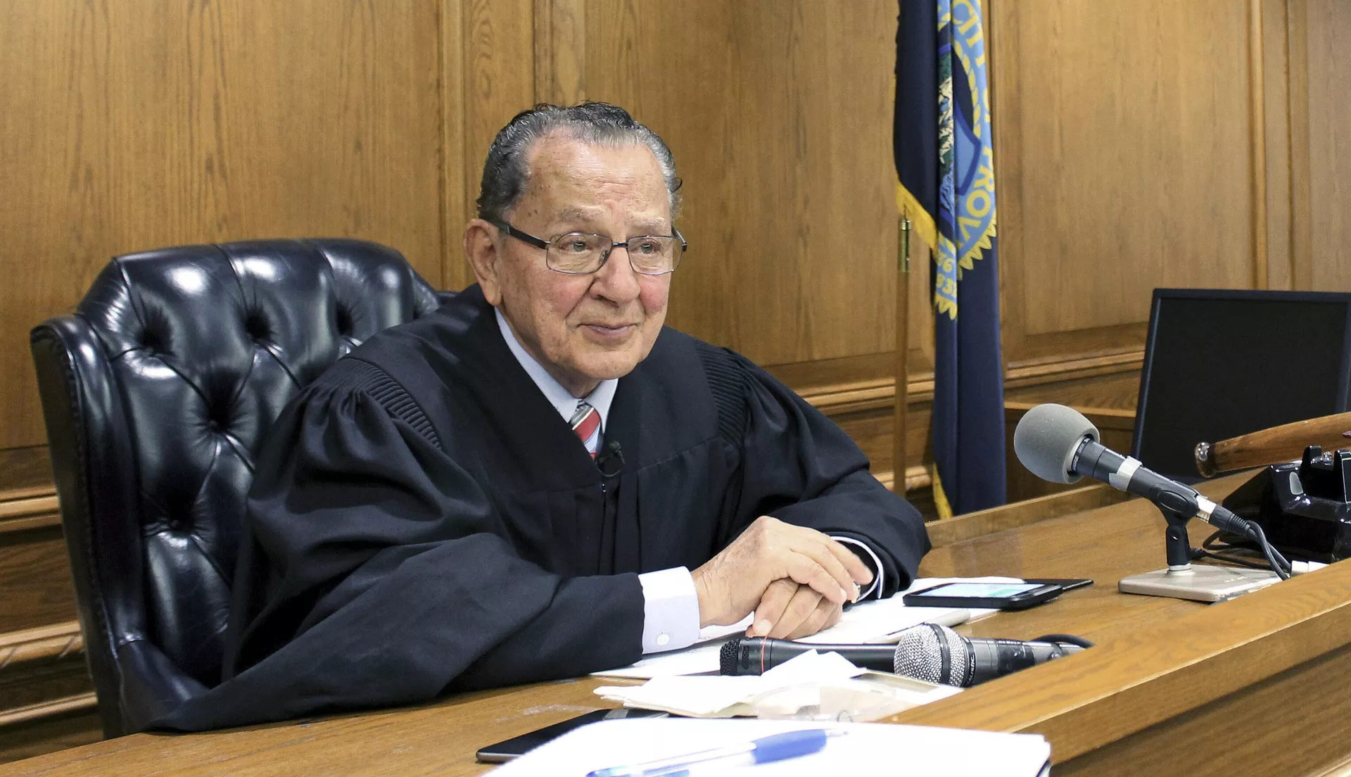 Frank Caprio - Sputnik Türkiye, 1920, 03.12.2025