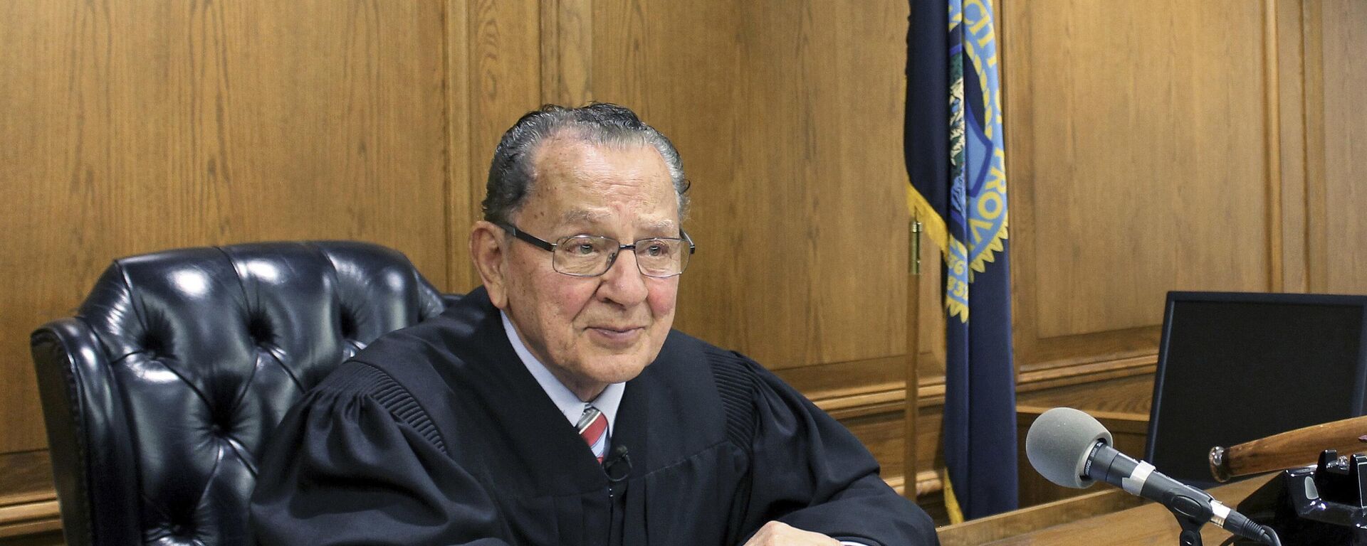 Frank Caprio - Sputnik Türkiye, 1920, 20.08.2025