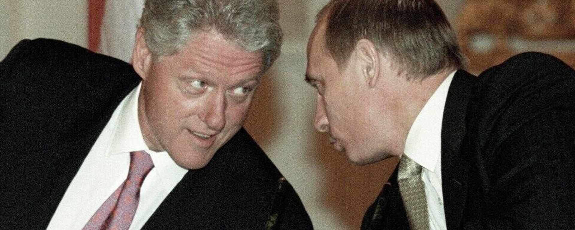 Vladimir Putin ve Bill Clinton - Sputnik Türkiye, 1920, 22.08.2025