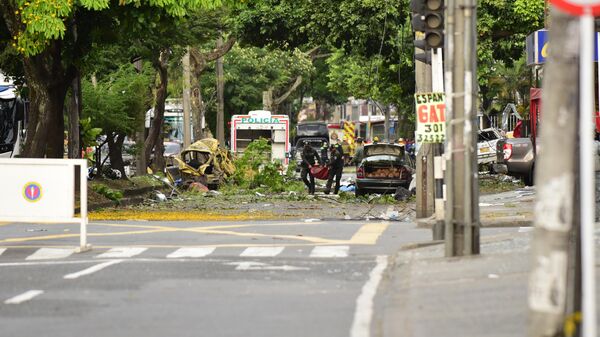 Kolombiya’da çifte saldırı: Helikopter düşürüldü, onlarca kişi hayatını kaybedip yaralandı - Sputnik Türkiye
