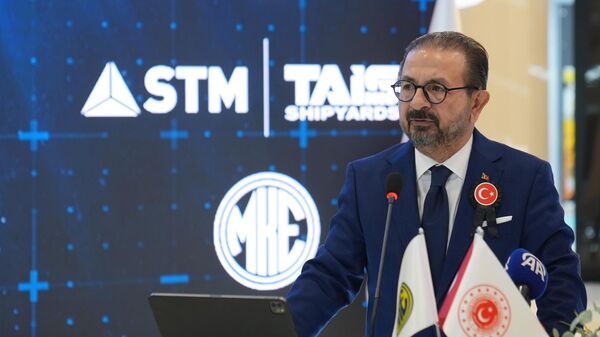 İsmet Sayhan - Sputnik Türkiye