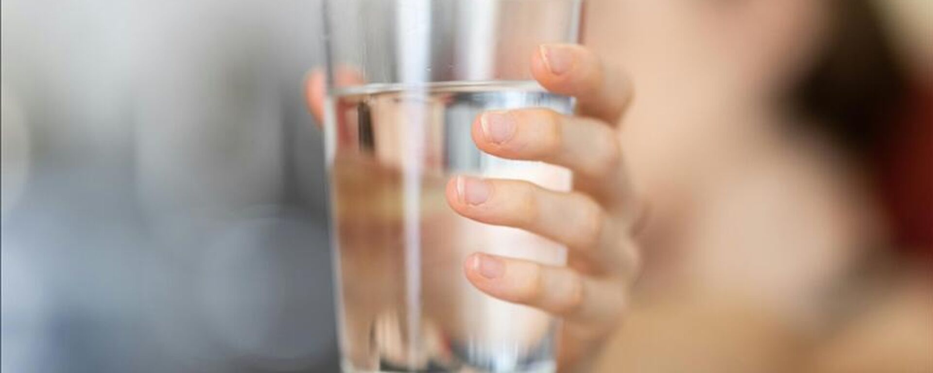 Bardak su - Sputnik Türkiye, 1920, 25.08.2025