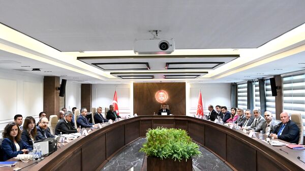 Kamu Görevlileri Hakem Kurulu üçüncü toplantısını yaptı
 - Sputnik Türkiye