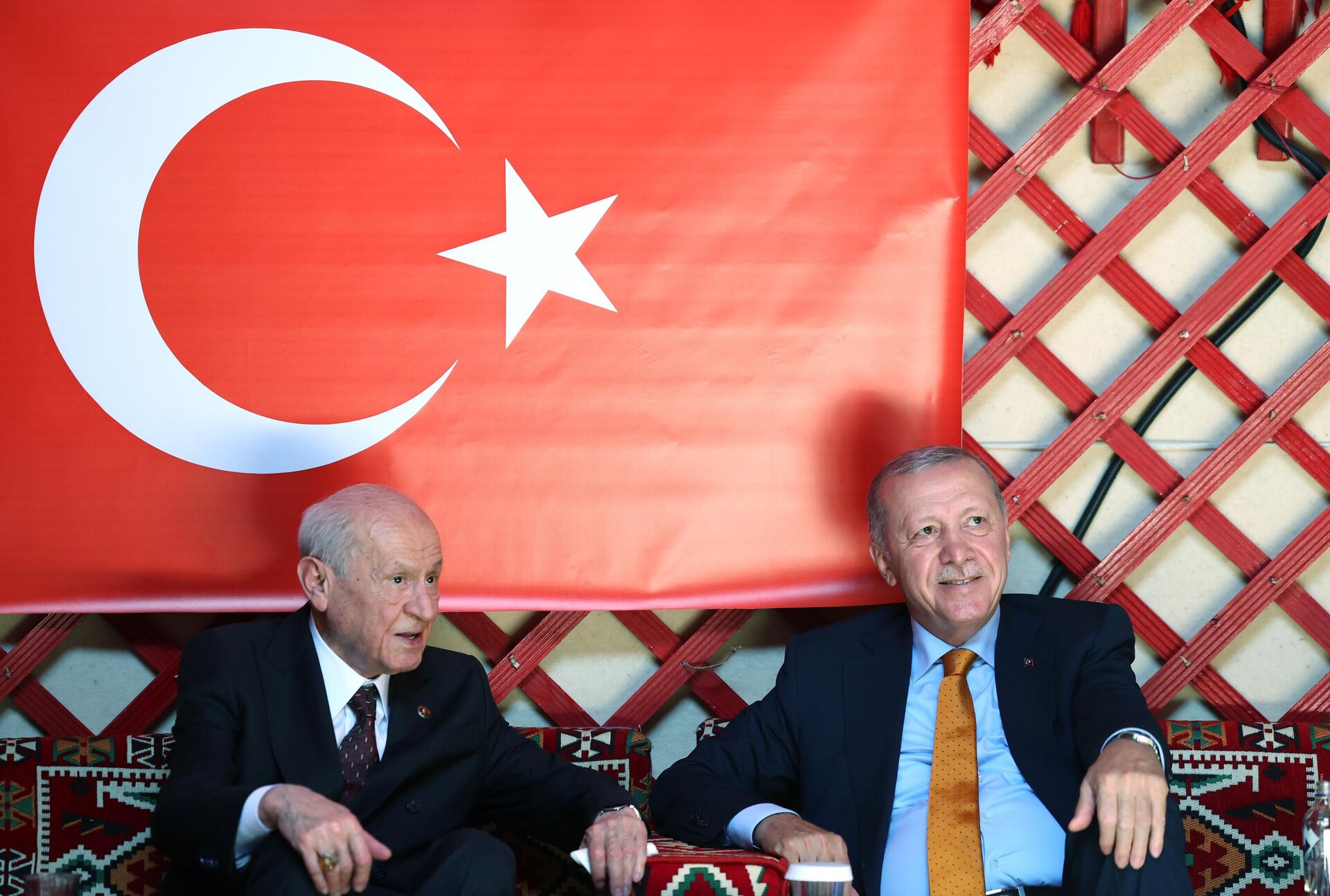 Erdoğan ve Bahçeli Ahlat'ta - Sputnik Türkiye, 1920, 25.08.2025
