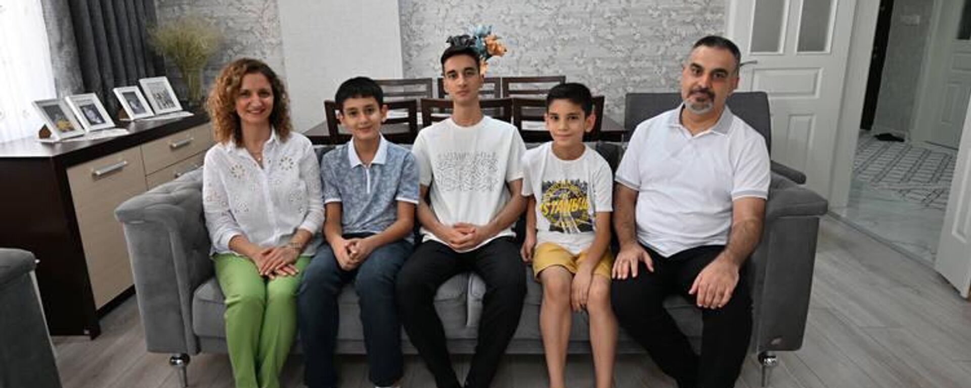 YKS Türkiye birincisi Ahmet Eren Özyurtseven'in tercihi bilgisayar mühendisliği oldu
 - Sputnik Türkiye, 1920, 25.08.2025