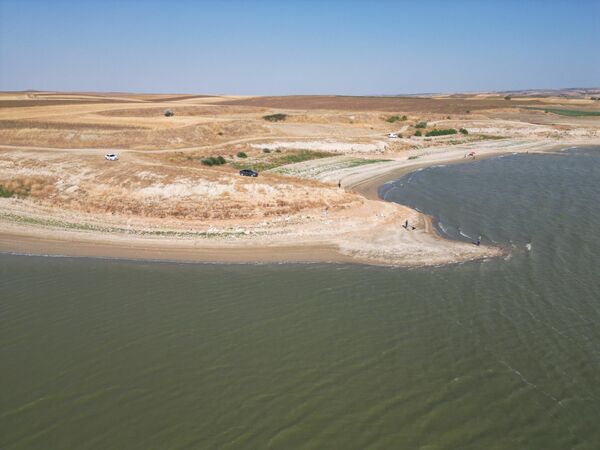 Tekirdağ’daki Karaiğdemir Barajı da kuraklıktan etkilendi; toplam kapasitesi 106 milyon metreküp olan barajın doluluk oranı yüzde 5’e gerileyerek 5 milyon metreküpe düştü - Sputnik Türkiye